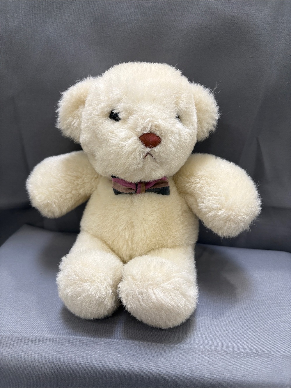 /Gund Vintage 1985 Off White Ivory Teddy Bear Mini Bow Tie